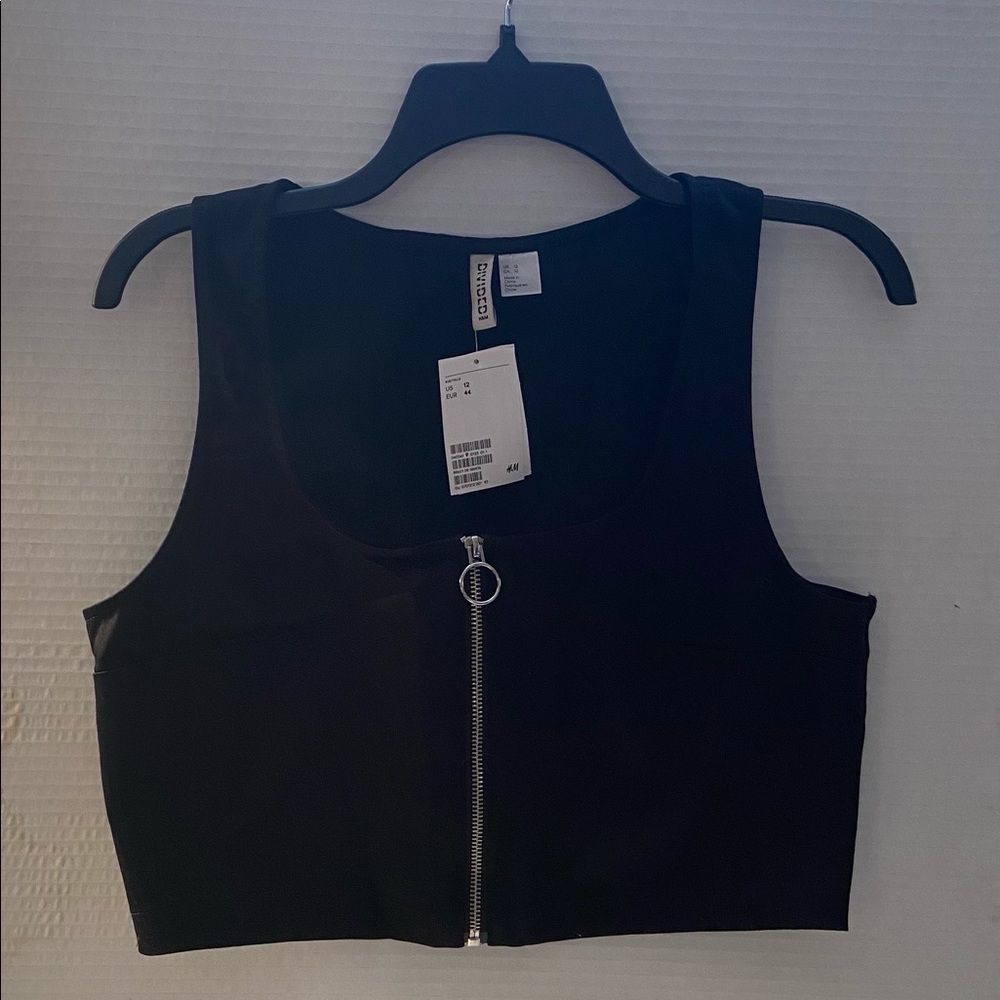 Divided Black Zipper Front Top Size US 12